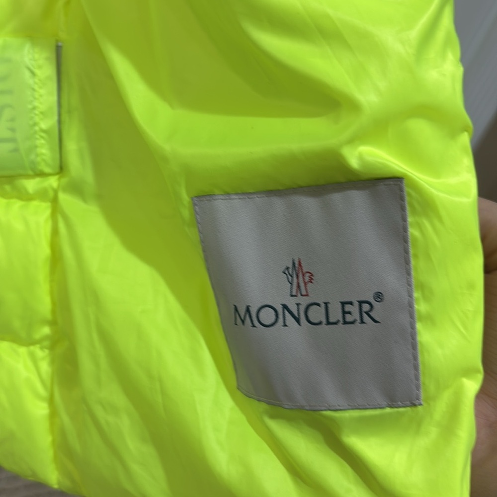 Boys Moncler Yellow Puffer Vest with Black Trim - Picture 4 of 6